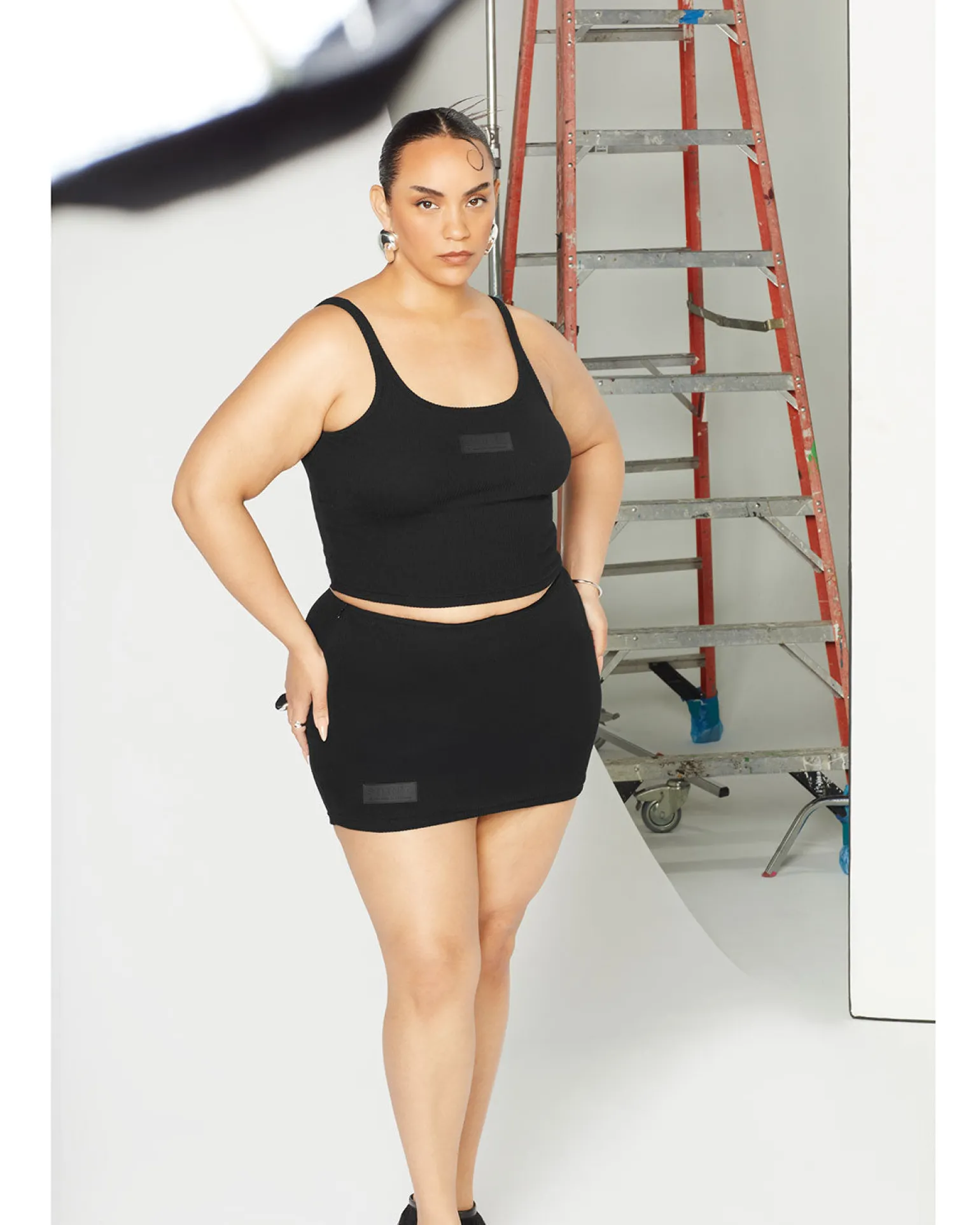 Ribbed Mid Rise Skirt