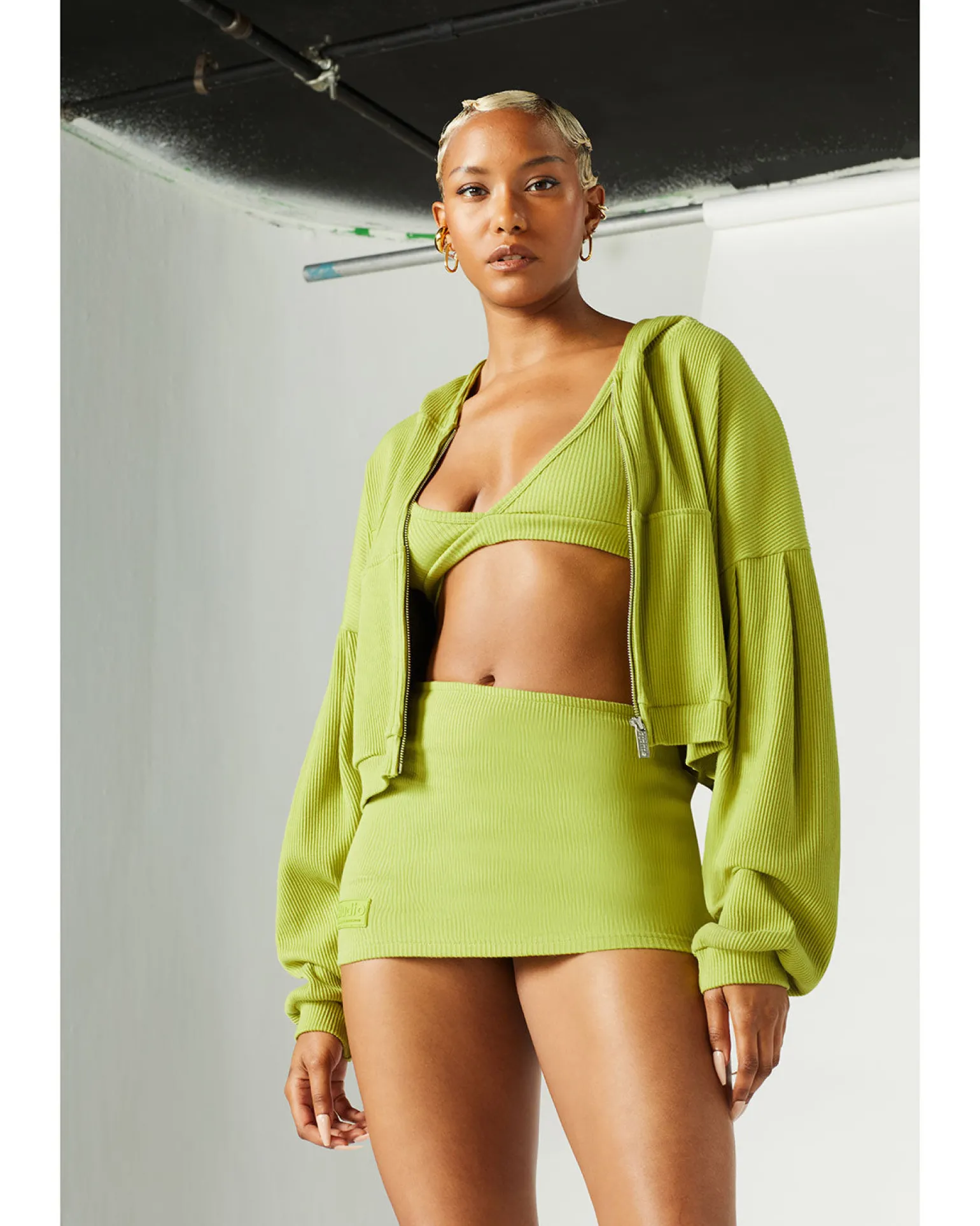 Ribbed Mid Rise Skirt