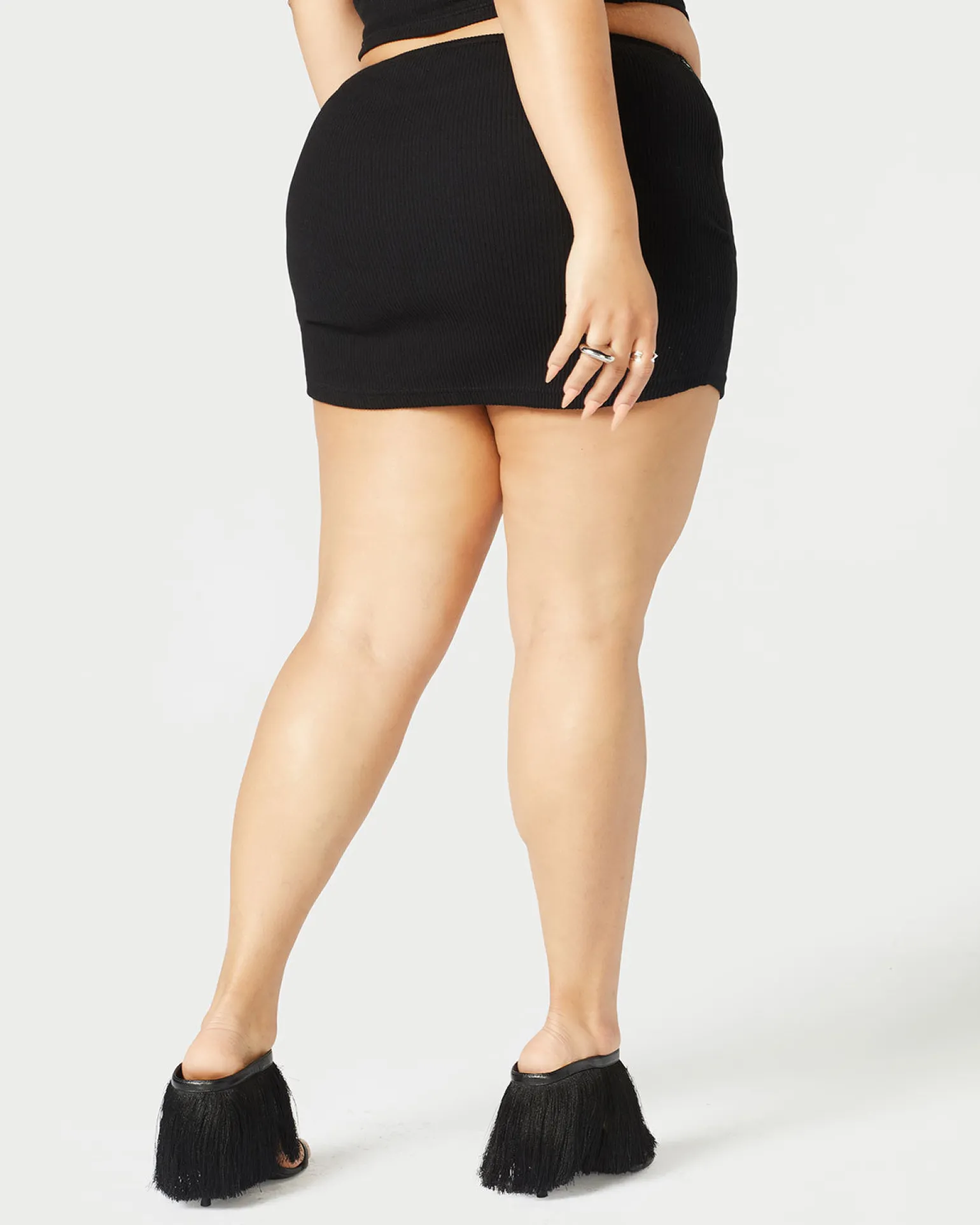 Ribbed Mid Rise Skirt