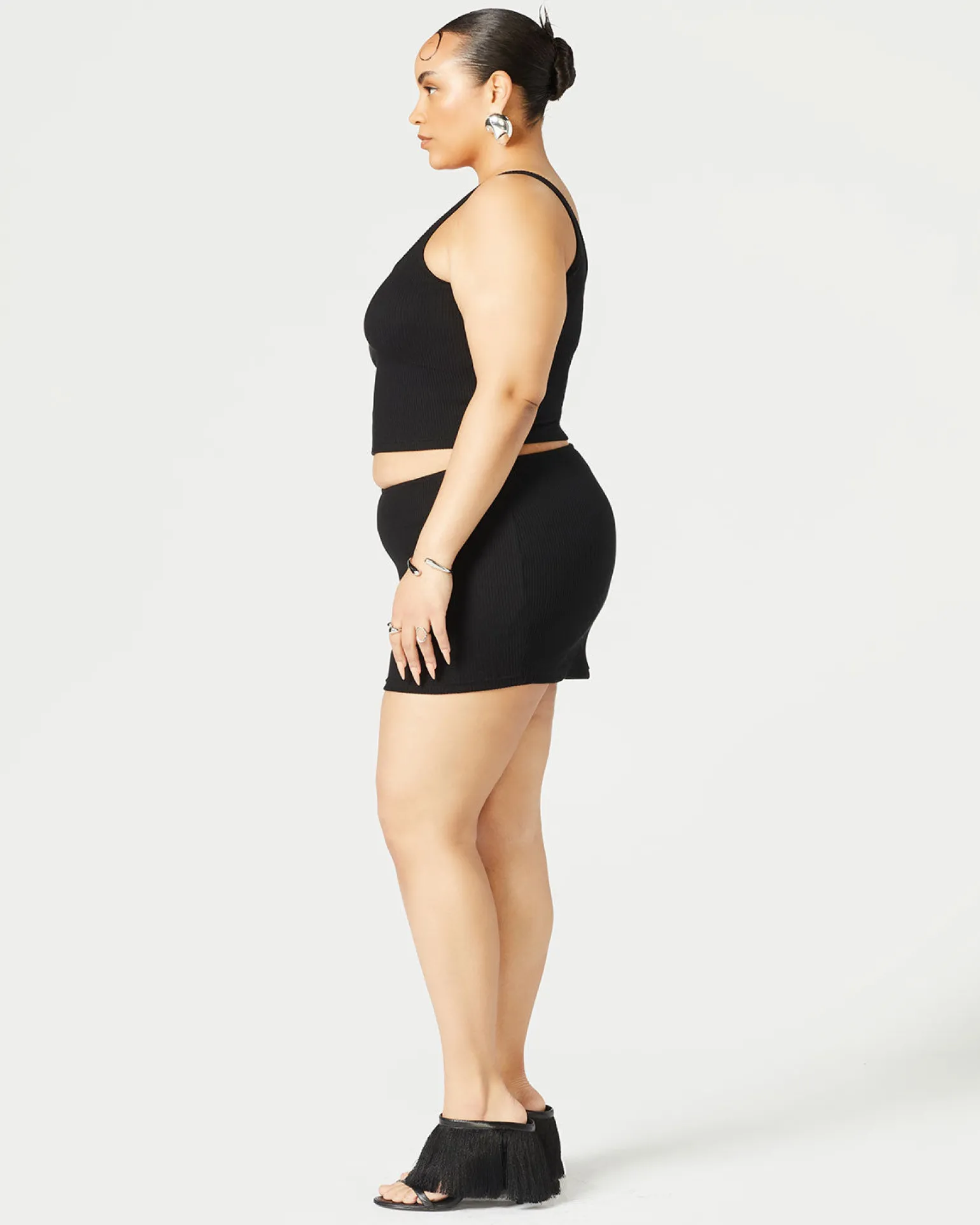 Ribbed Mid Rise Skirt